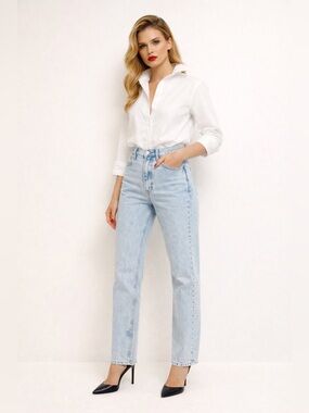 CALVIN KLEIN Vintage Light Wash Straight-Leg Jeans | Minimalist 90s Classic
